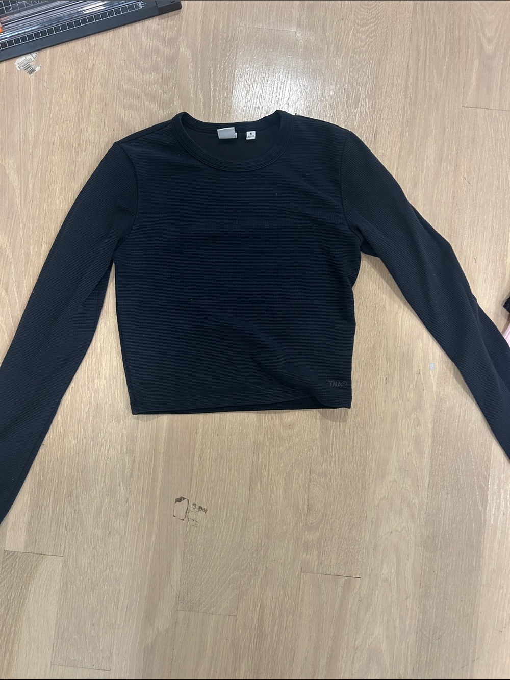 TNA Black Ribbed Long-Sleeve Crop Top wafflex